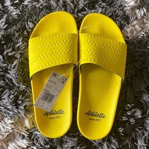 ⭐️ Adidas Adilette Slides ⭐️